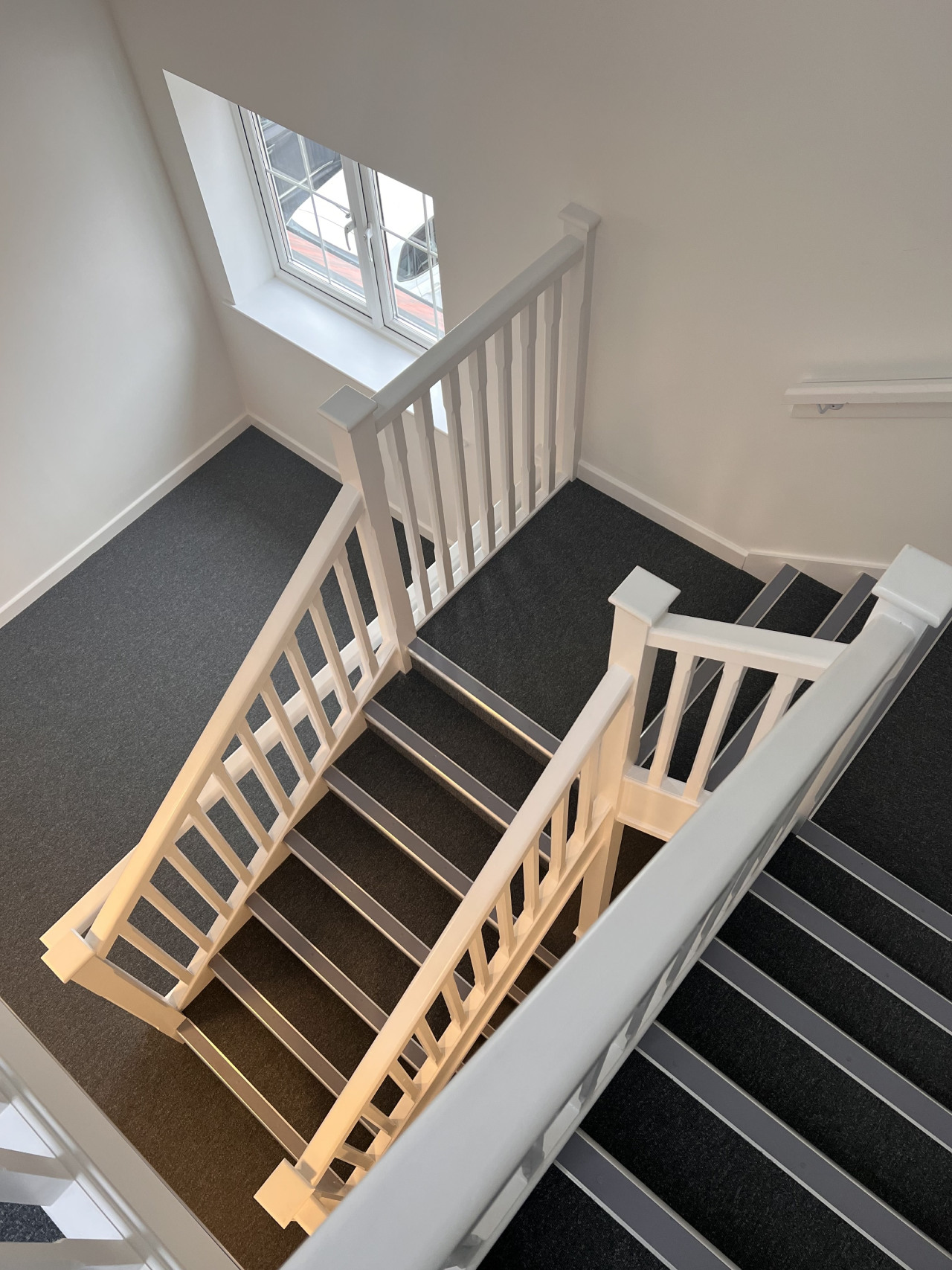 Commercial lL-bent stairs