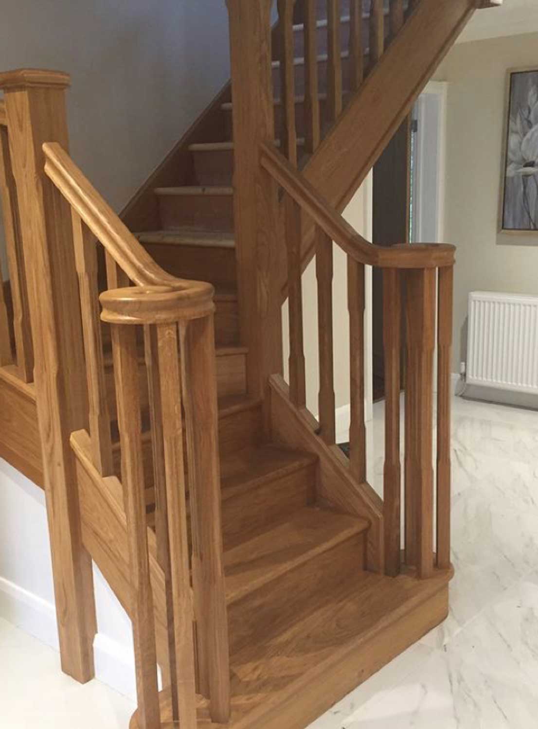 L-bent contemporary staircase Timber Spindles