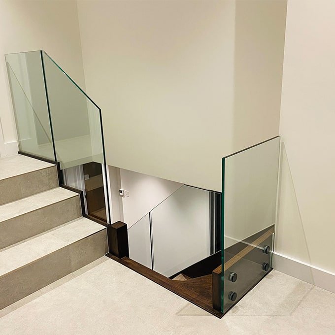 glass balustrade stairs