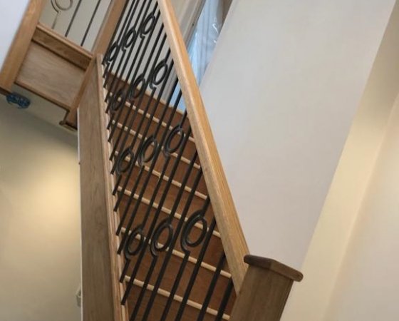 Circle pattern metal spindles
