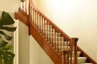 hardwood-vs-softwood-which-is-best-for-wooden-staircases